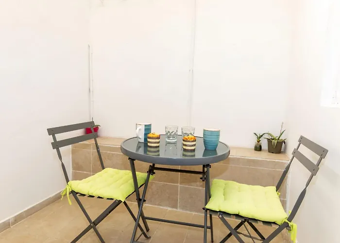 Entrepuentes Apartment